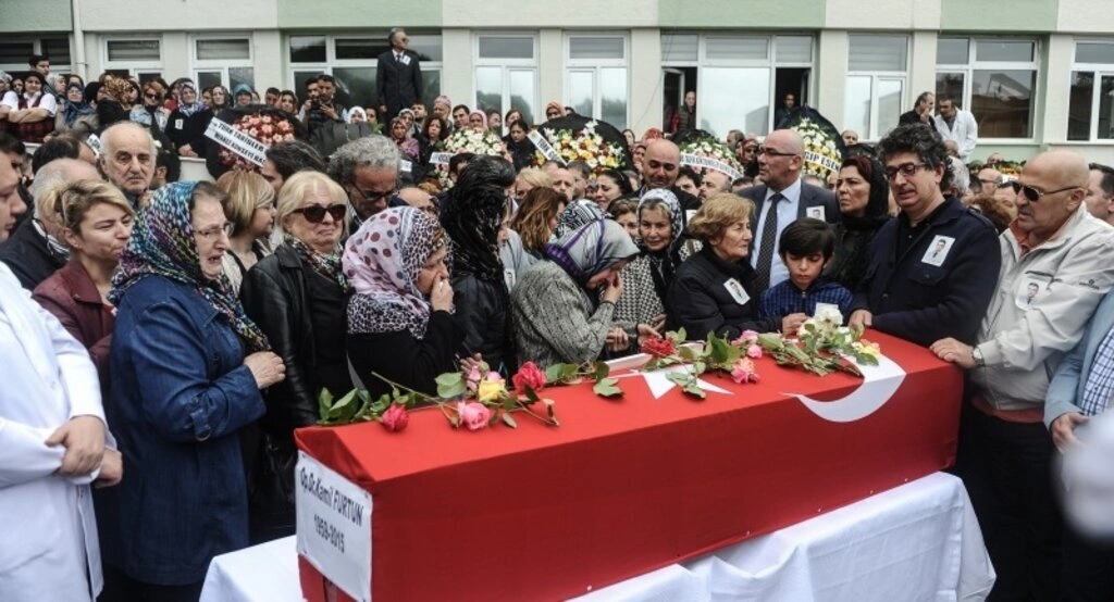 Şehit edilen doktor son yolculuğuna uğurlandı