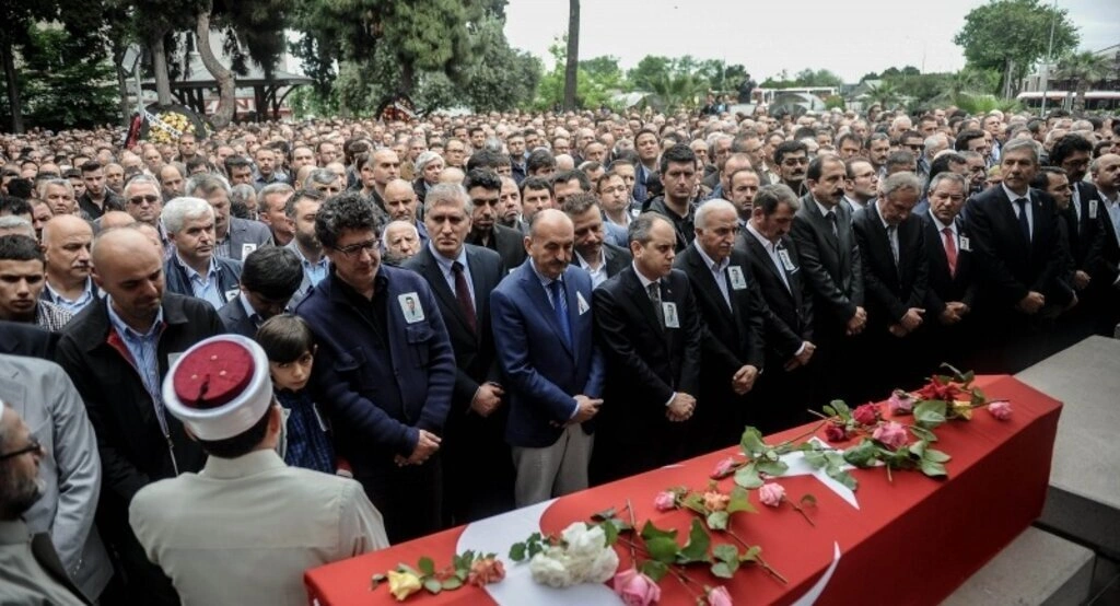 Şehit edilen doktor son yolculuğuna uğurlandı