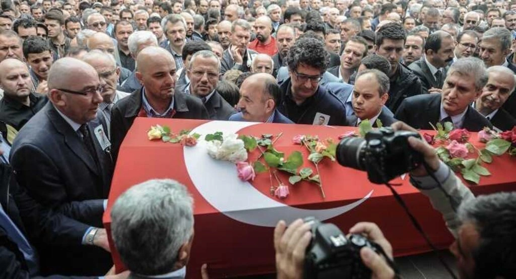 Şehit edilen doktor son yolculuğuna uğurlandı