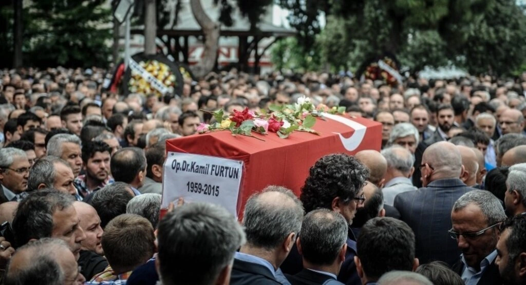 Şehit edilen doktor son yolculuğuna uğurlandı