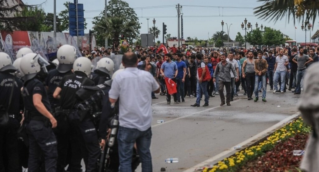 HDP'nin Samsun mitinginde gerginlik