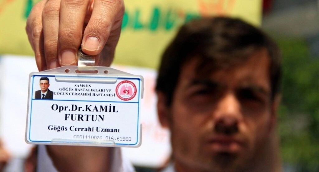 Samsun'da sağlık çalışanları, Opr. Dr. Furtun için yürüdü