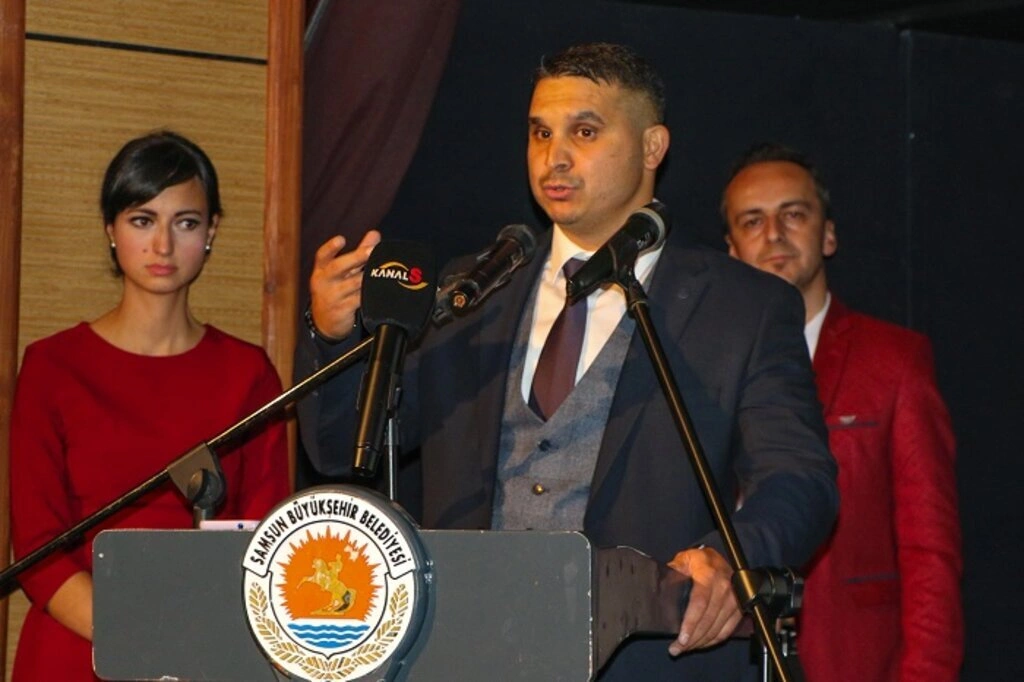 Şimşekler Taraftar Grubu Birliği Derneği'nden coşkulu kutlama