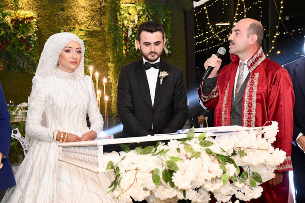 Terme'de siyaset ve iş dünyasını buluşturan düğün