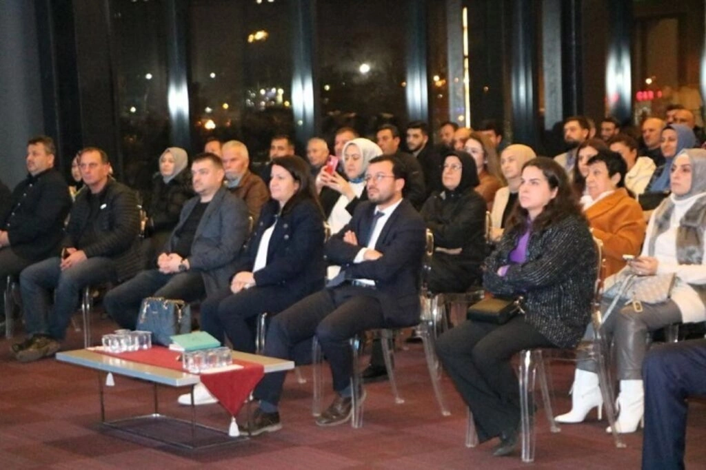 AK Parti İlkadım'da teşkilat toplantısı