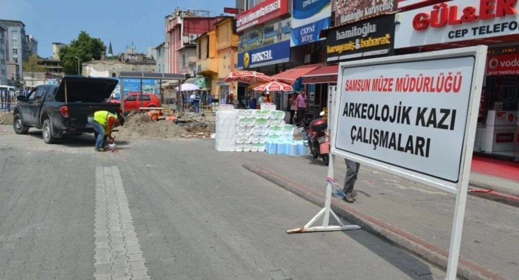 Samsun Tarihi Saathane kazı çalışmaları devam ediyor
