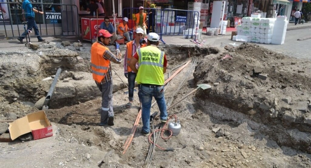 Samsun Tarihi Saathane kazı çalışmaları devam ediyor