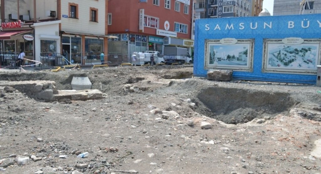 Samsun Tarihi Saathane kazı çalışmaları devam ediyor