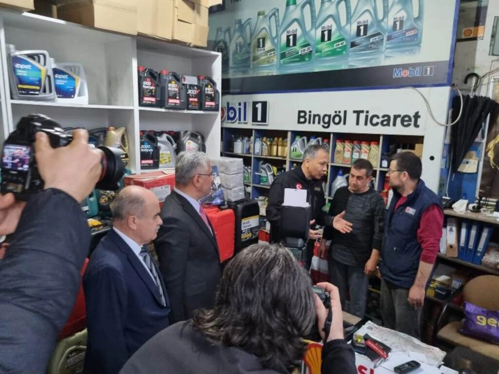 İçişleri Bakanı Yerlikaya Canik'te incelemelerde bulundu