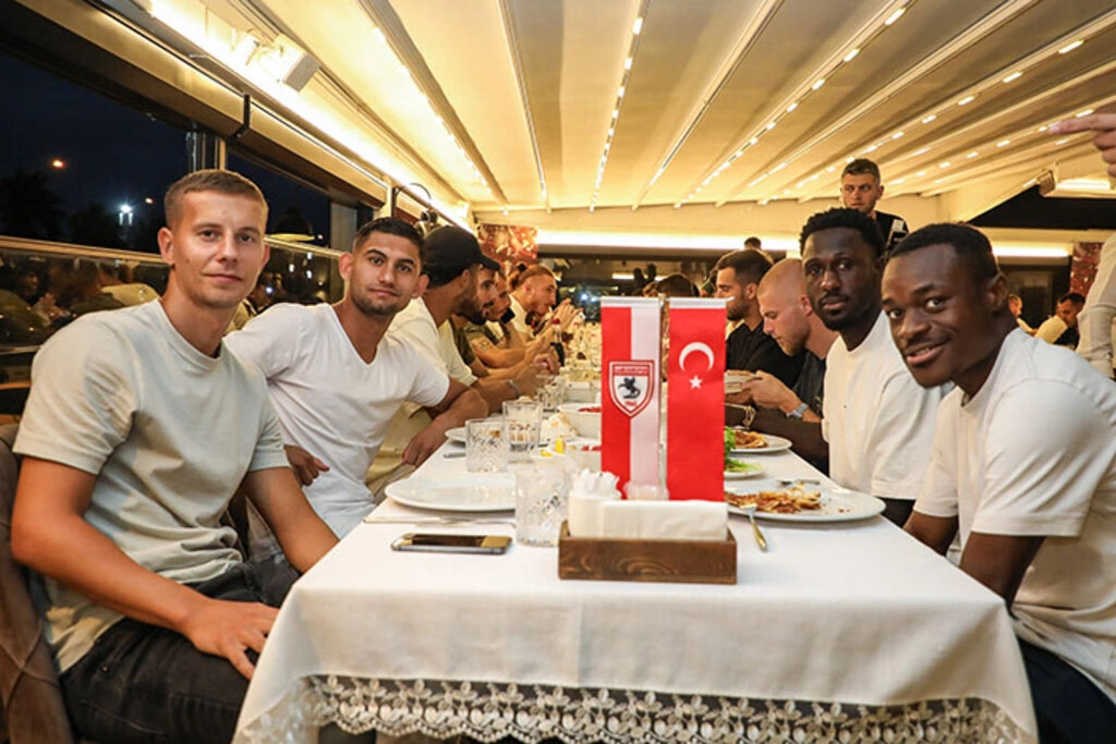 Diyarbakır Ocakbaşı Palace Samsunspor'u ağırladı