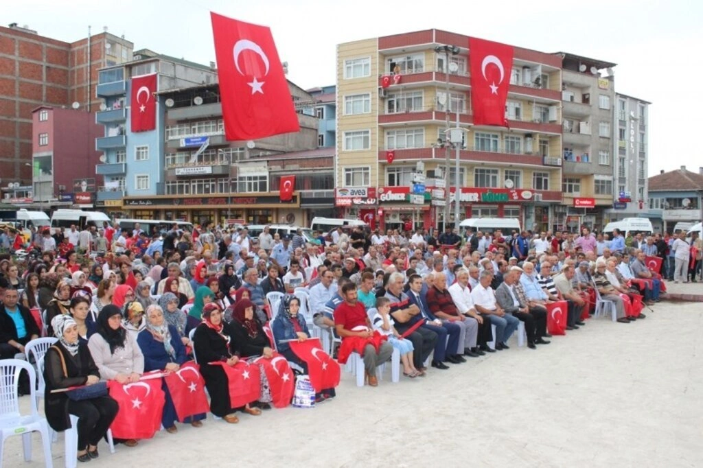 Tekkeköy’de Şehitleri anma ve Dua programı
