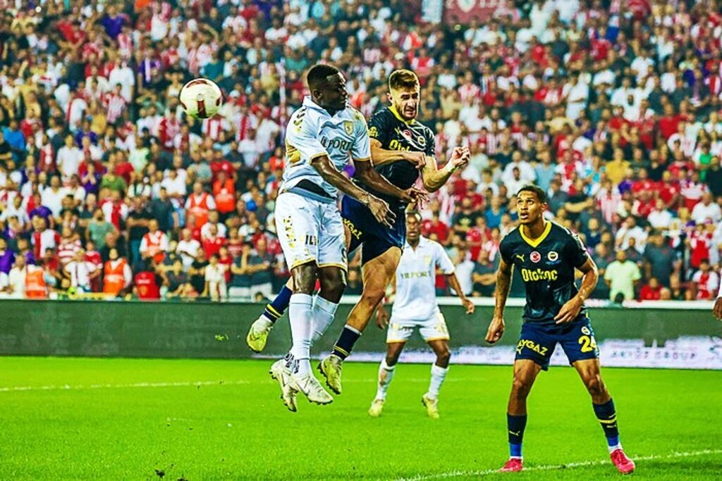 Samsunspor Fenerbahçe maçının özel fotoğrafları