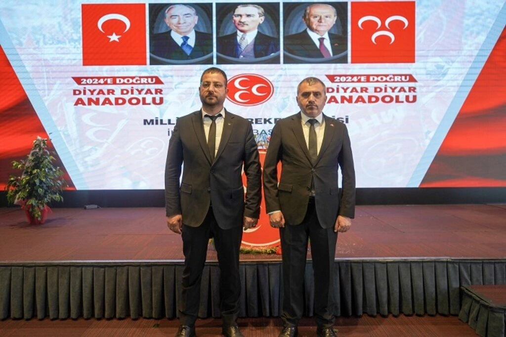 MHP İlkadım'da coşkulu Kongre! Yavuz Anuk Başkan Seçildi