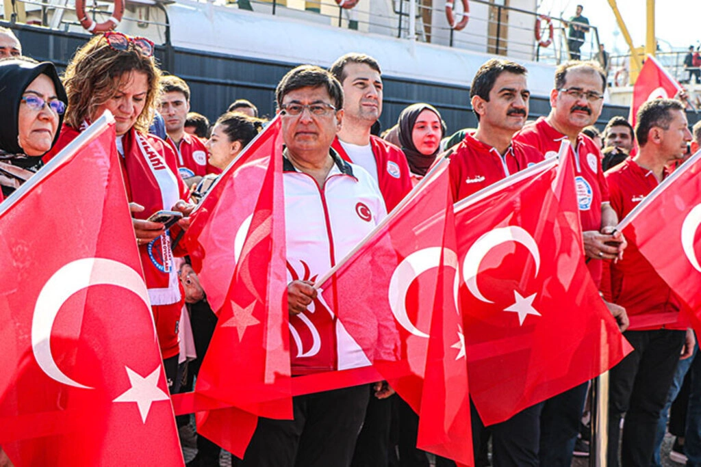 Samsun'da 100. Yıl Adalet Spor Oyunları Etkinliği Bayrak Yürüyüşü