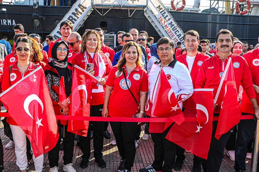 Samsun'da 100. Yıl Adalet Spor Oyunları Etkinliği Bayrak Yürüyüşü