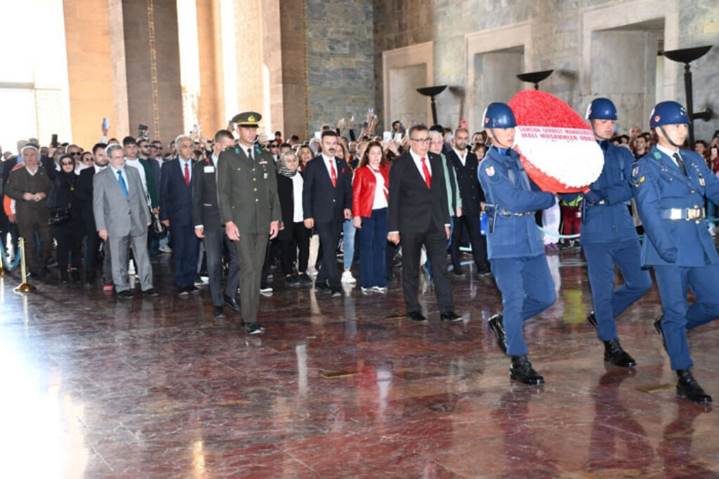 Cumhuriyetin 100. Yılında Samsun SMMMO Anıtkabirde