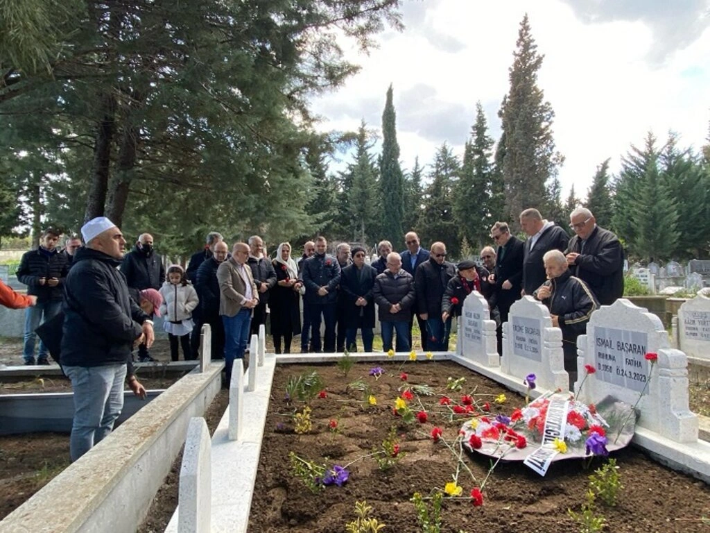 Gazeteci İsmail Başaran dualarla anıldı