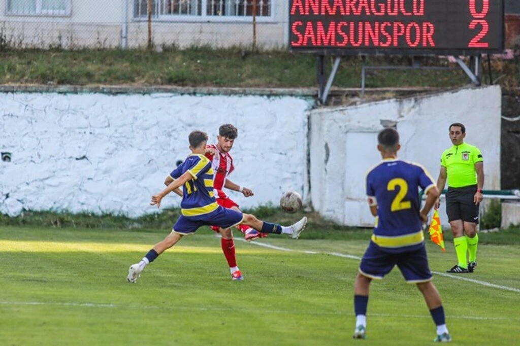Samsunspor U19 Ankaragücü'nü 3-0 mağlup etti
