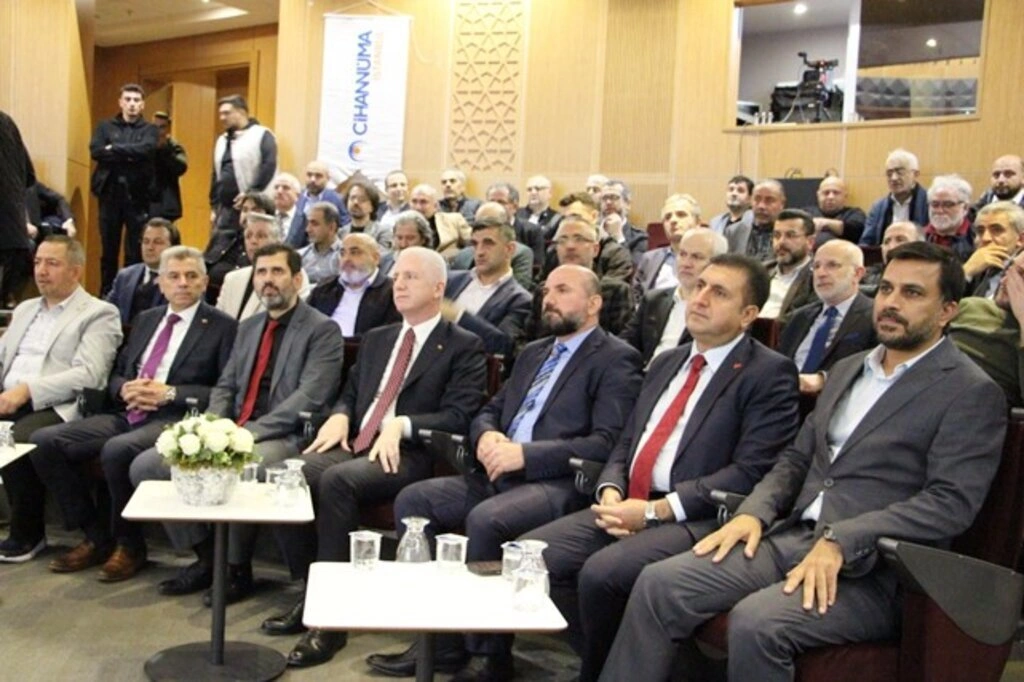 Cihannüma İstanbul Buluşmaları Konuğu Vali Davut Gül oldu