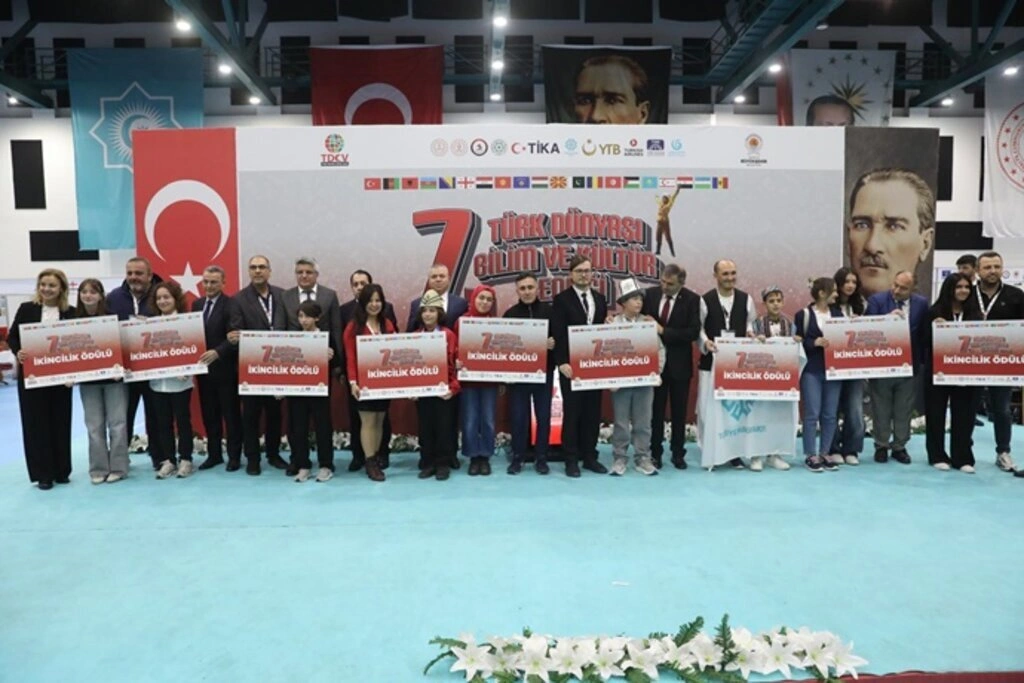 Uluslararası Türk Dünyası Bilim ve Kültür Şenliği Samsun'da coşkuyla gerçekleşti