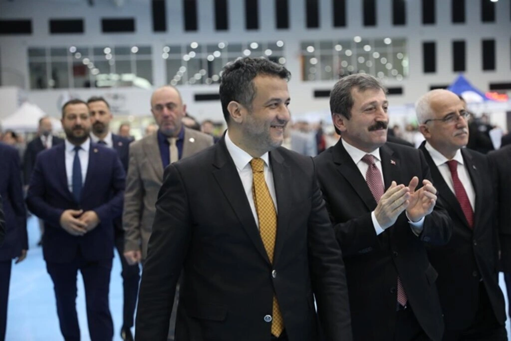 Uluslararası Türk Dünyası Bilim ve Kültür Şenliği Samsun'da coşkuyla gerçekleşti