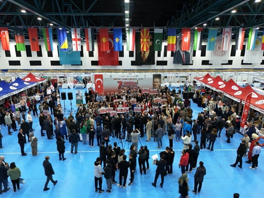 Uluslararası Türk Dünyası Bilim ve Kültür Şenliği Samsun'da coşkuyla gerçekleşti