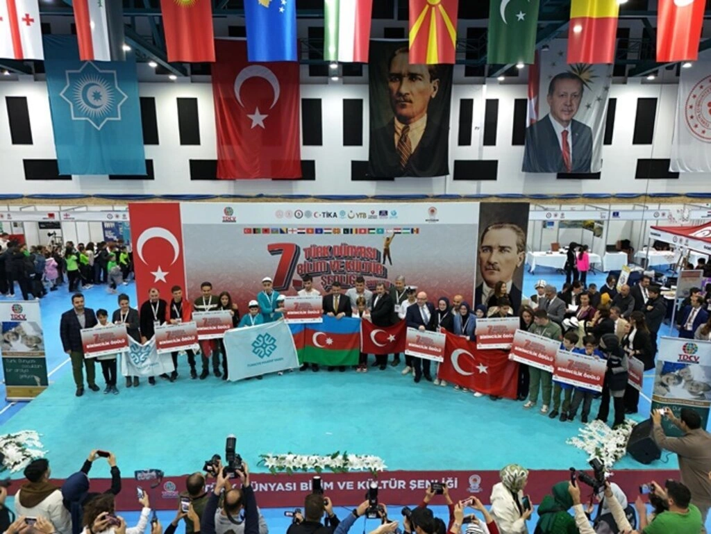 Uluslararası Türk Dünyası Bilim ve Kültür Şenliği Samsun'da coşkuyla gerçekleşti