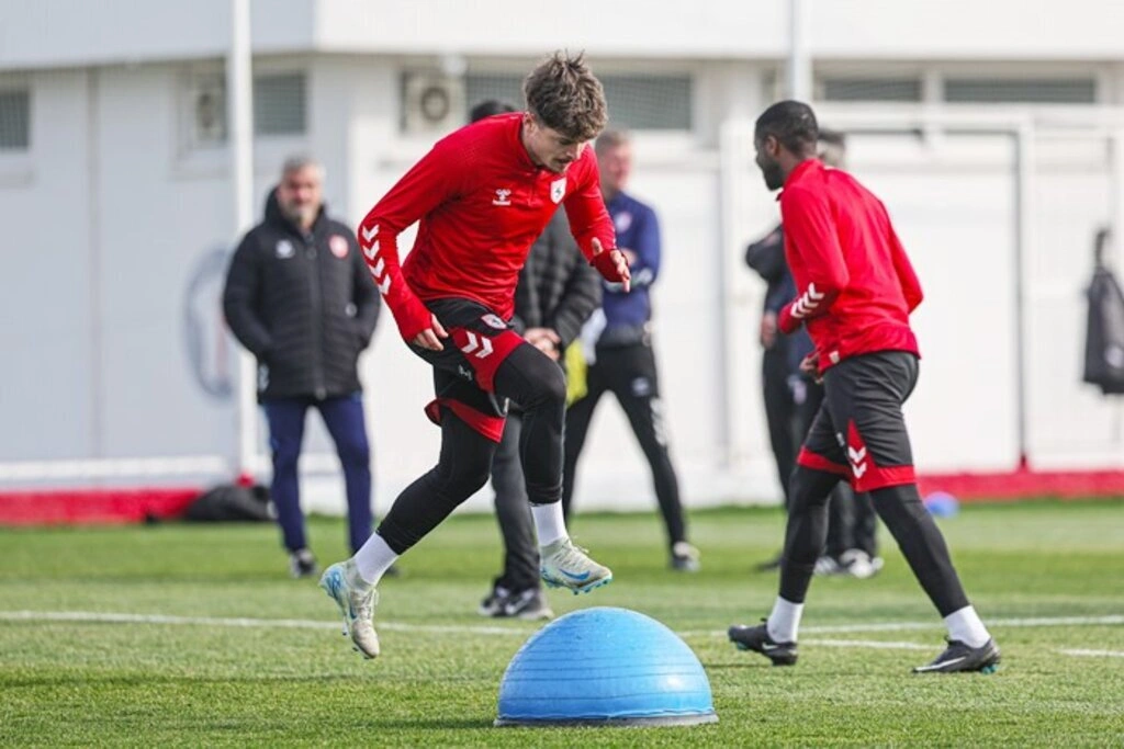 Samsunspor Beşiktaş'a, Beşiktaş'ta Samsunspor'a hazırlanıyor!