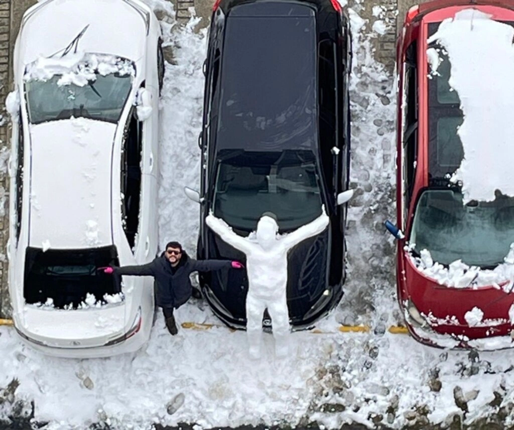 Samsun'da Kar Sanata Dönüştü: Birbirinden İlginç Kardan Adamlar