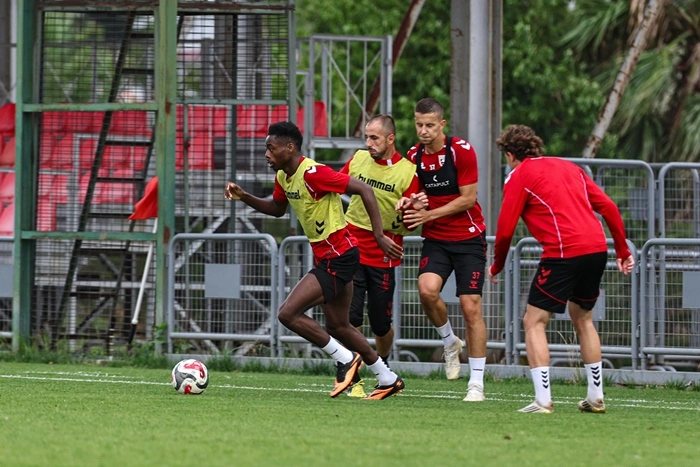 Samsunspor Panathinaikos maçı canlı yayın hangi kanalda saat kaçta?