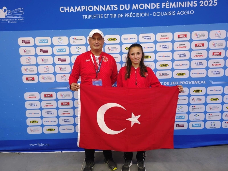 Yağmur Tosun’dan Büyük Başarı!