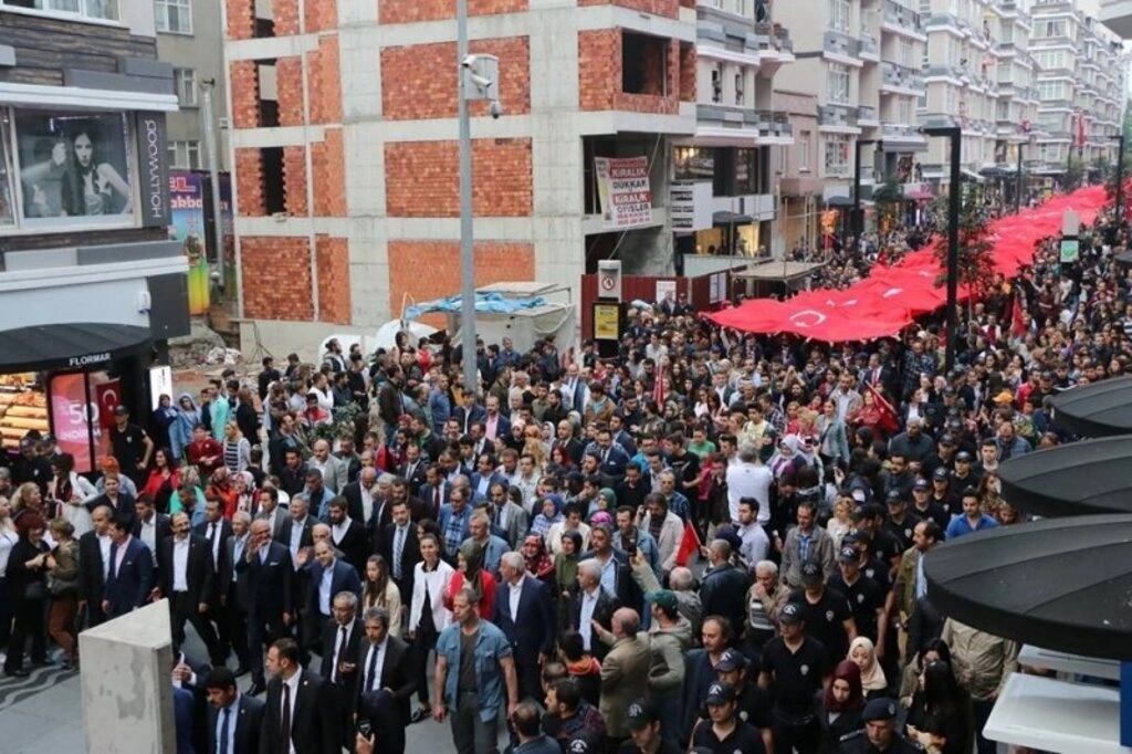 19 MAYIS BAYRAK