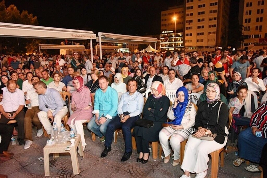 Tekkeköy Milli İradeye sahip çıktı
