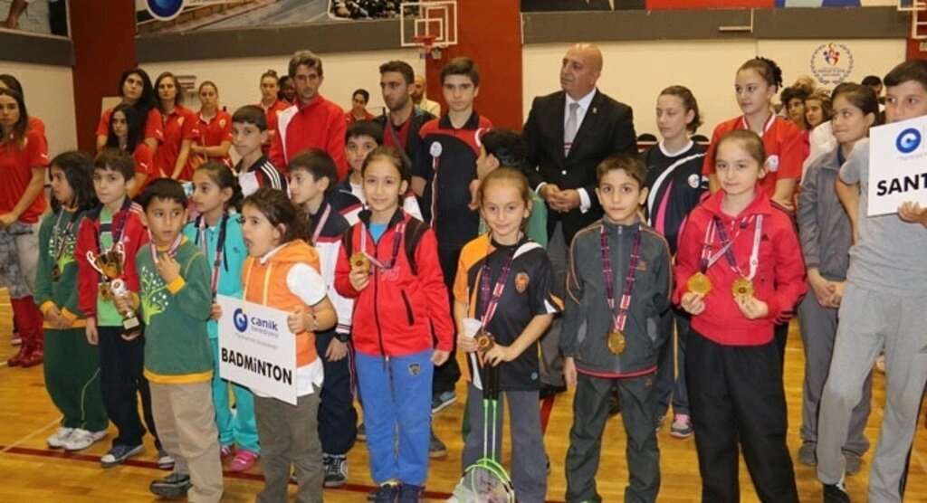 Canik'te spor külüpleri biraraya geldi