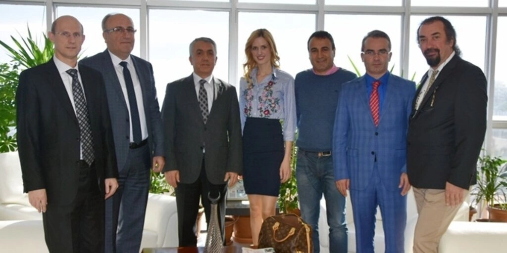 Kim bu güzel oyuncu