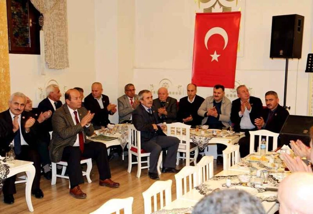 İlkadımlı Muhtarlar Acem Tekkesi'nde Buluştu