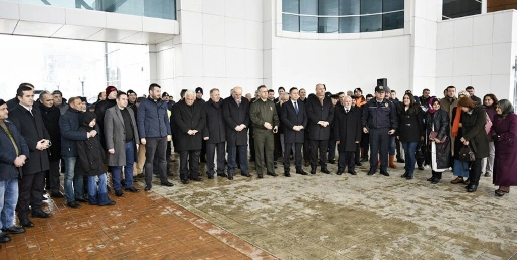 Tekkeköy yardım tırlarını dualarla uğurlandı
