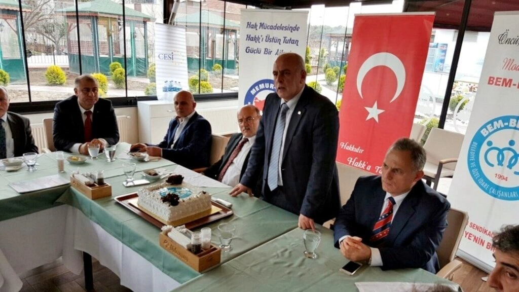 Bem-Bir-Sen 23. kuruluş yıldönümünü Samsun'da gazetecilerle kutladı