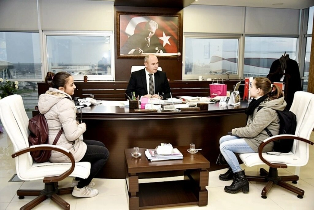 Başkan Hasan Togar öğrencileri kutladı
