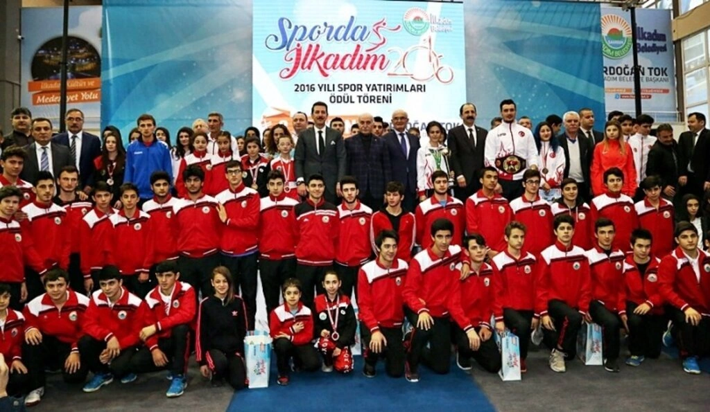 2016 Yılı Spor Yatırımları Ödülleri Sahiplerini Buldu