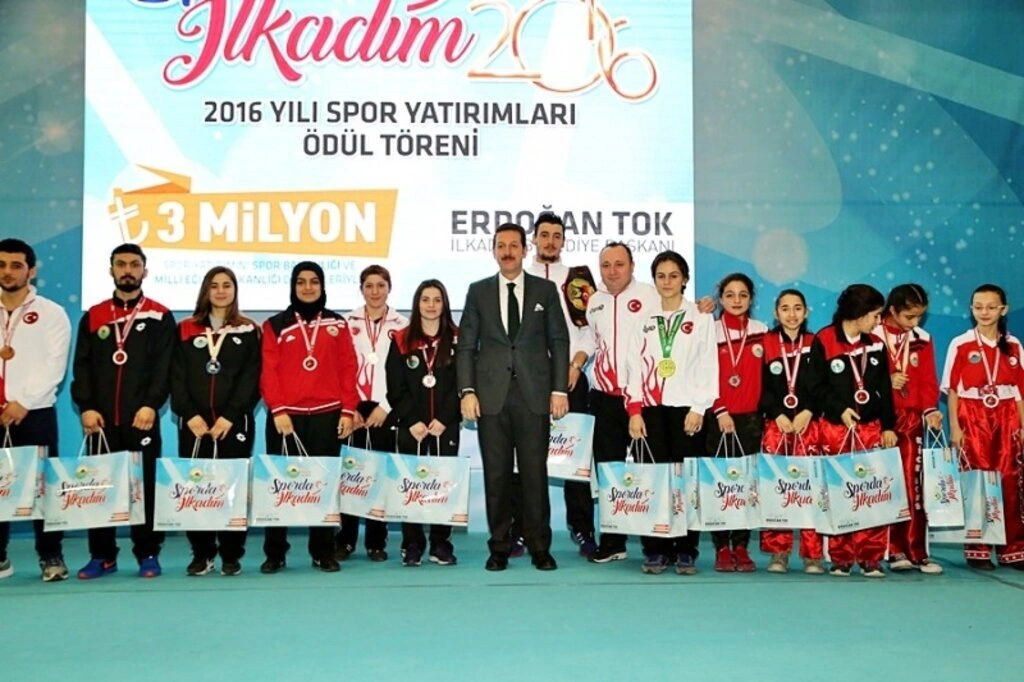 2016 Yılı Spor Yatırımları Ödülleri Sahiplerini Buldu