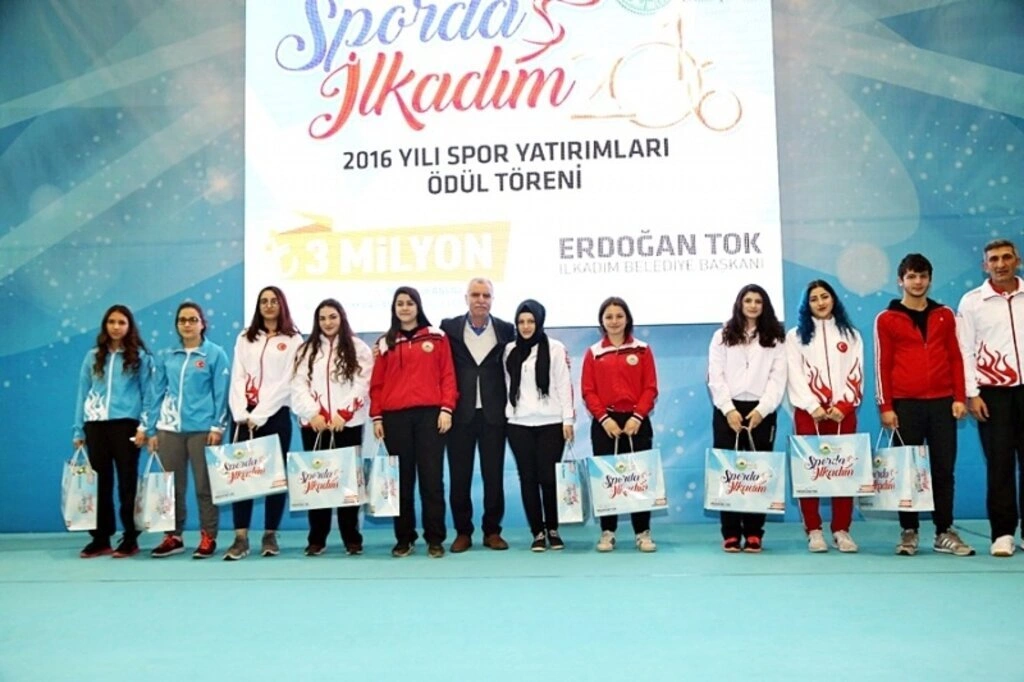 2016 Yılı Spor Yatırımları Ödülleri Sahiplerini Buldu