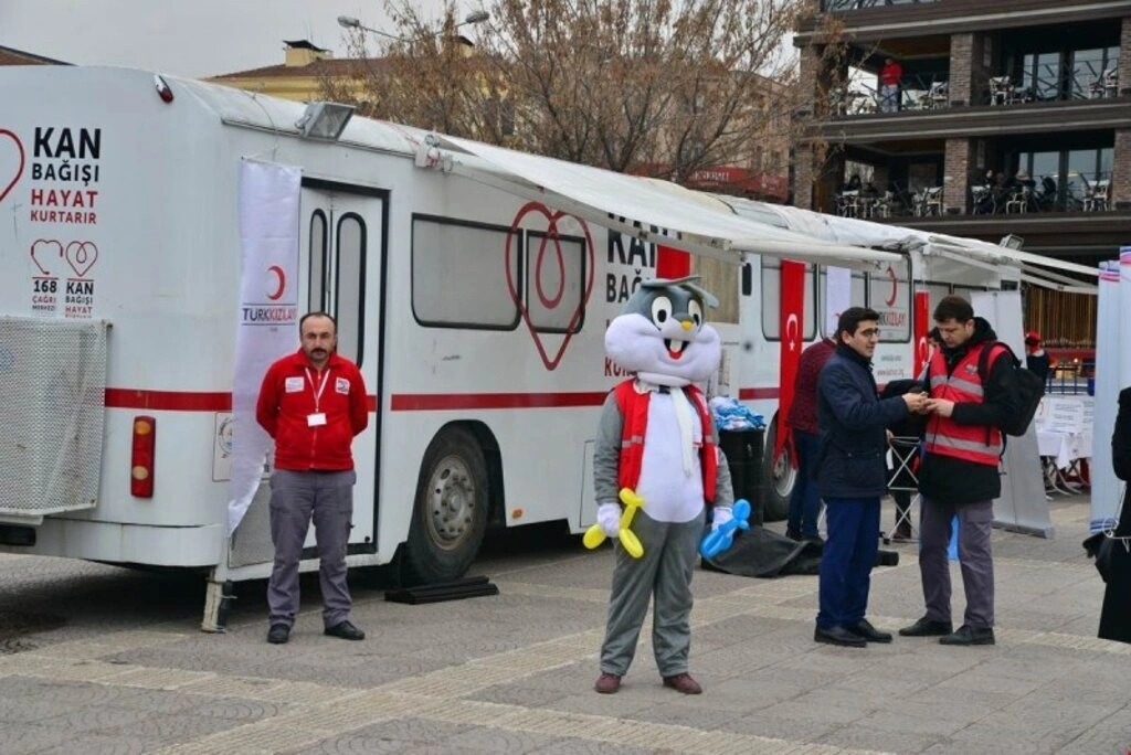 Samsun'da Kan ve Can Ver kampanyasına büyük ilgi