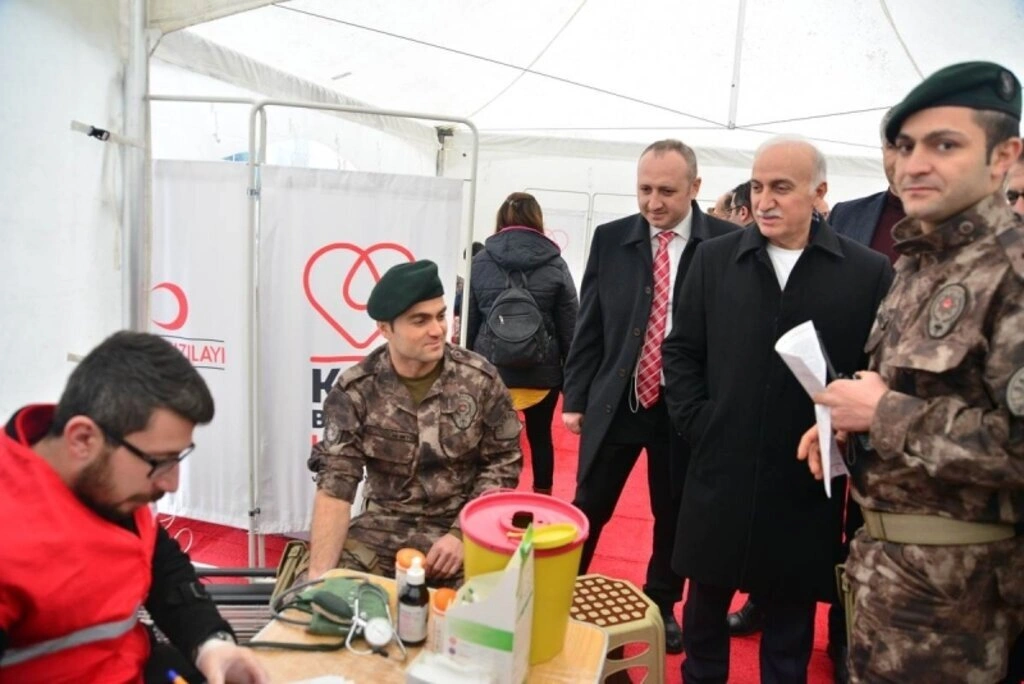 Samsun'da Kan ve Can Ver kampanyasına büyük ilgi