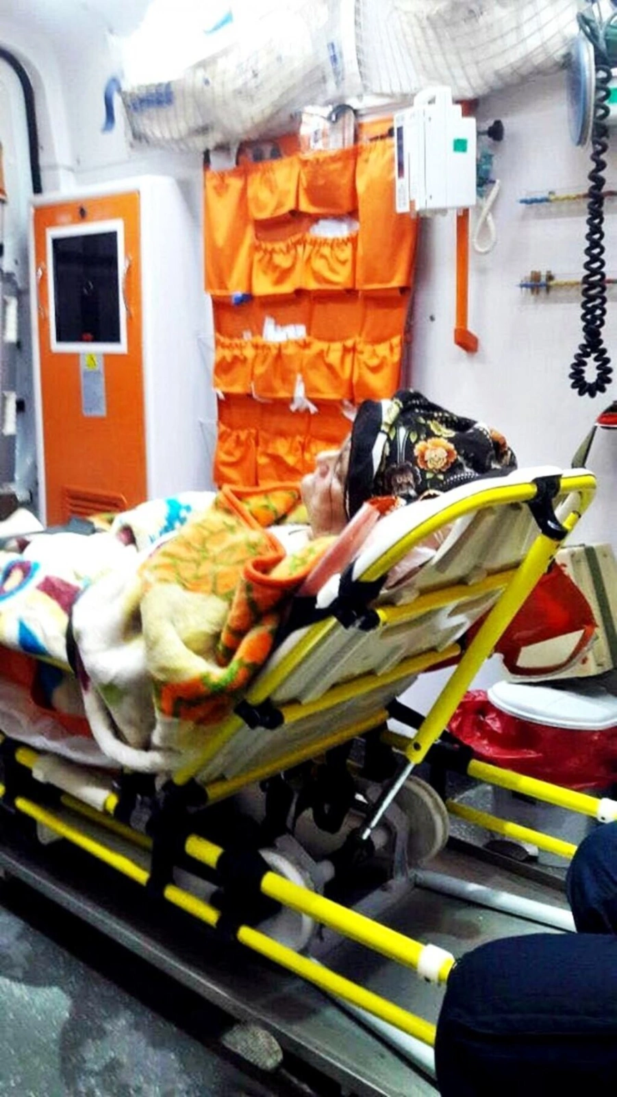 Samsun'da ekipler karla mücadele ediyor