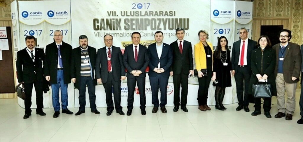 Canik'te 'göç' sempozyumu başladı