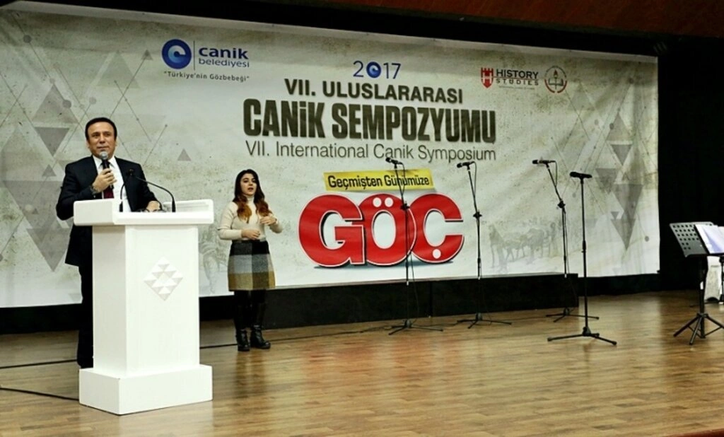 Canik'te 'göç' sempozyumu başladı