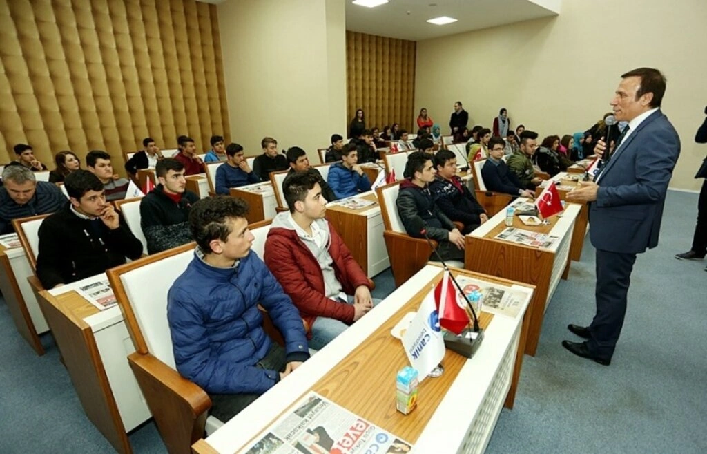 Başkan Genç öğrencilere vizyonu anlattı