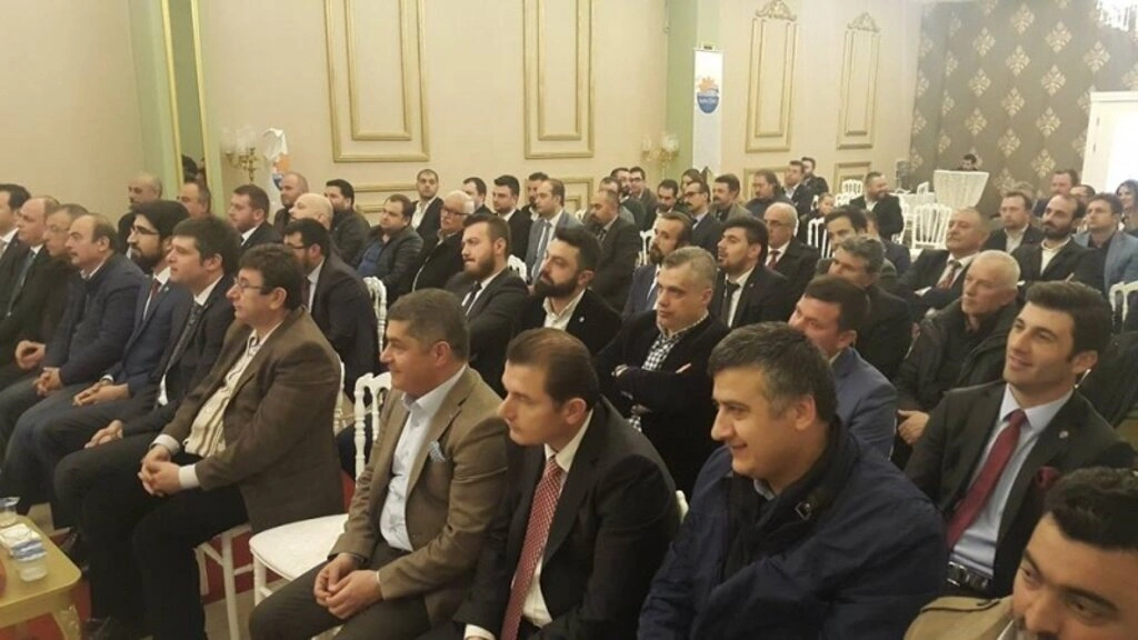 Bafra GİAD'ta Alper Güngör güven tazeledi