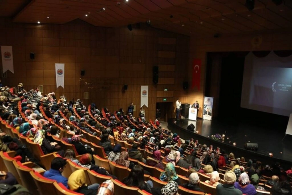 İkbal Gürpınar Atakum'da muhteşem bir akşam yaşattı